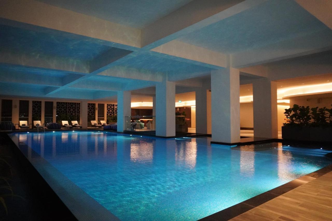 Zealax Hotel & Residence Янгон Экстерьер фото