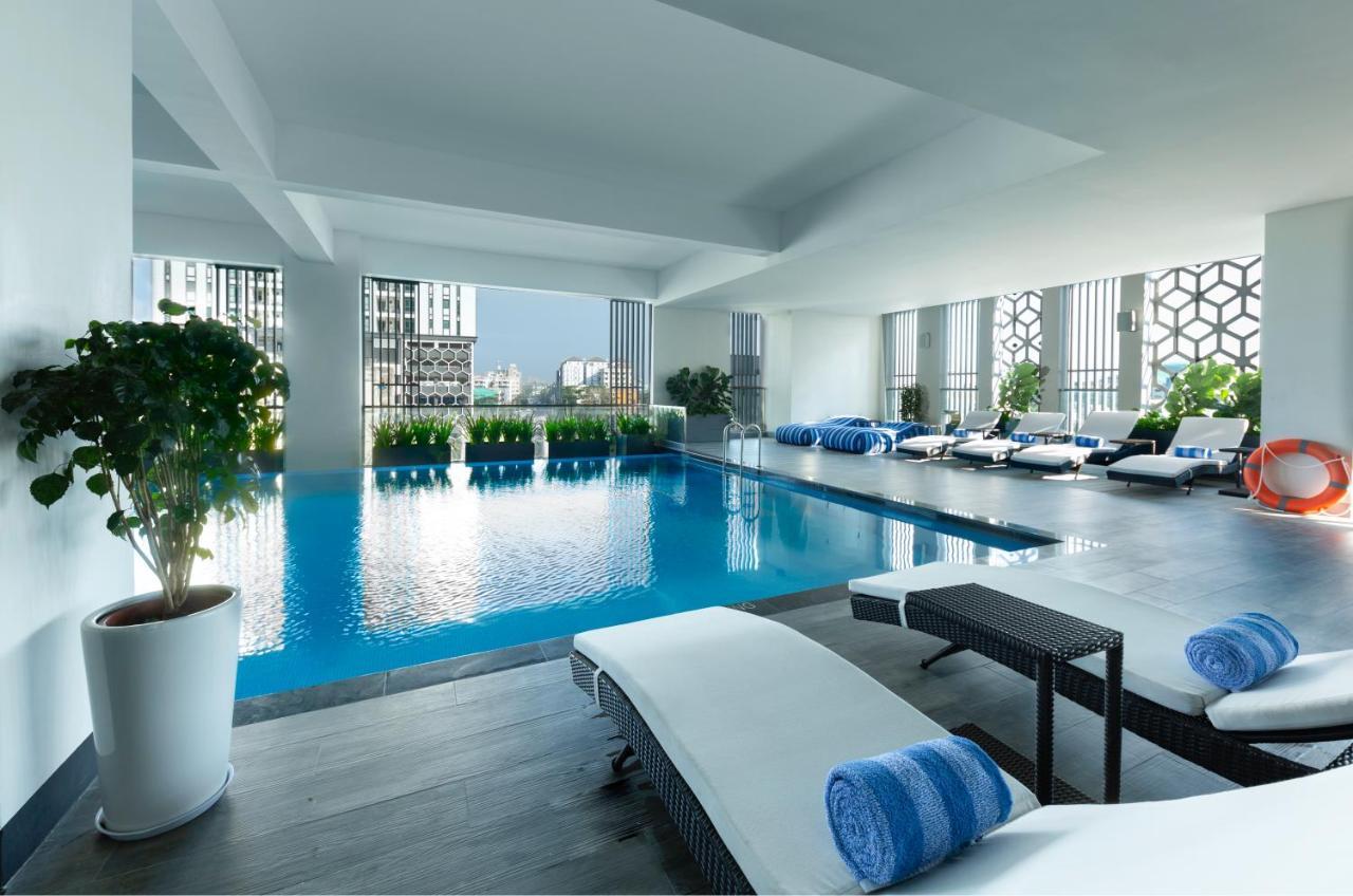 Zealax Hotel & Residence Янгон Экстерьер фото