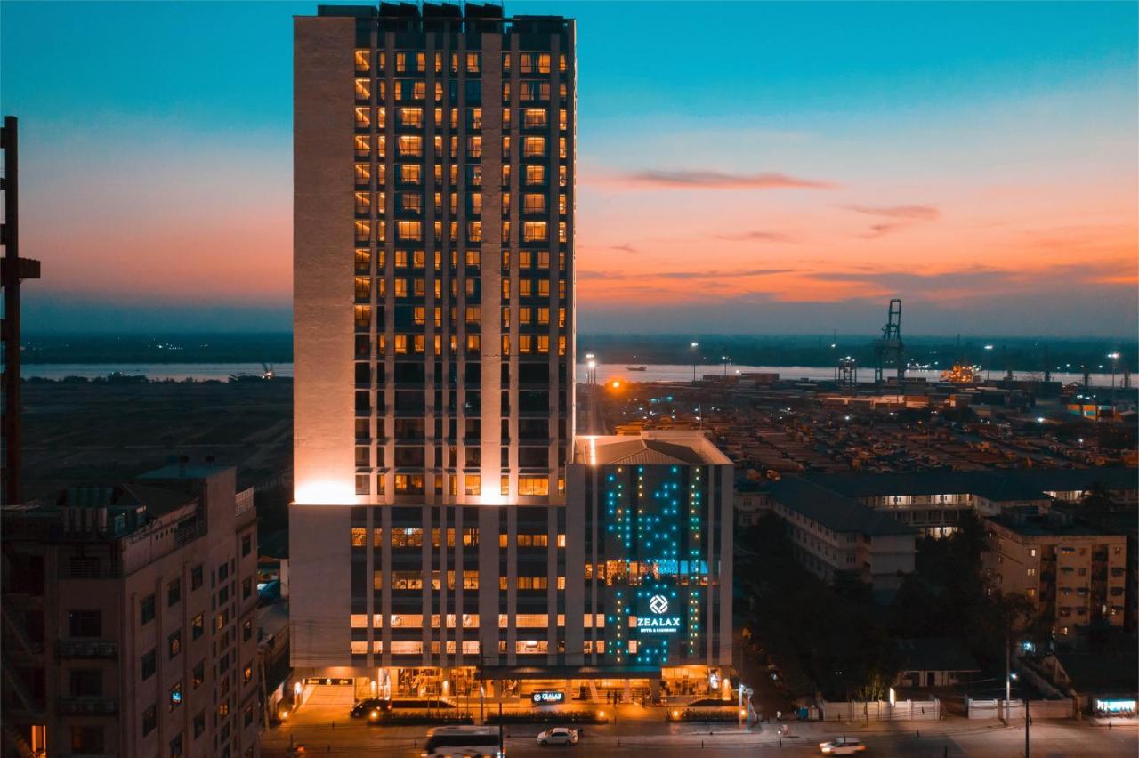 Zealax Hotel & Residence Янгон Экстерьер фото