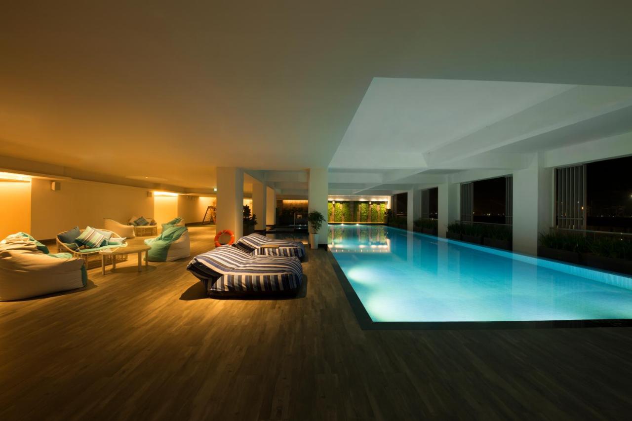 Zealax Hotel & Residence Янгон Экстерьер фото